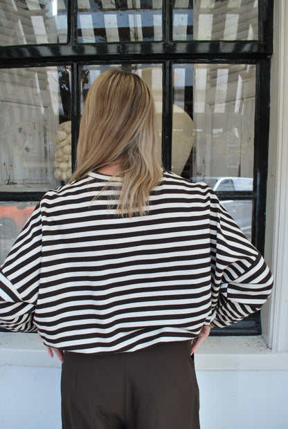 Yara Cropped Trui - Bruin